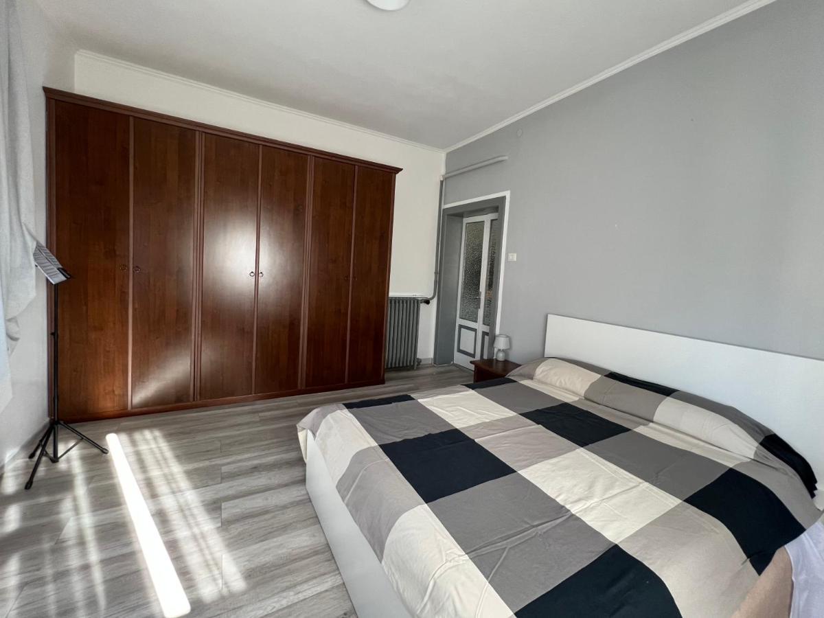 Ferienwohnung Il Ritrovo, Luminoso Trilocale In Citta Bergamo Exterior foto