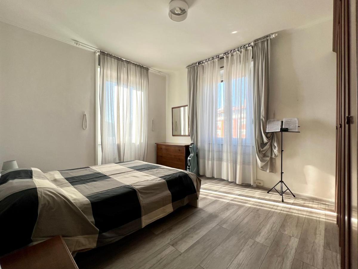 Ferienwohnung Il Ritrovo, Luminoso Trilocale In Citta Bergamo Exterior foto